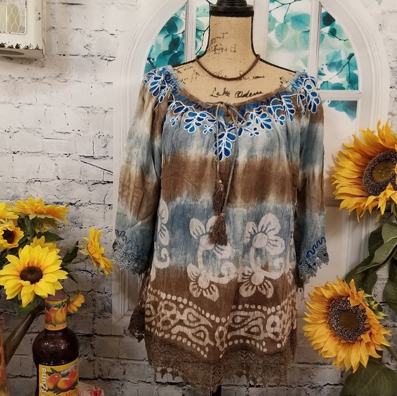 🦋SALE!S/M,L/XL🦋GORGEOUS TIEDYE EMBROIDERED TUNIC - Picture 2 of 8